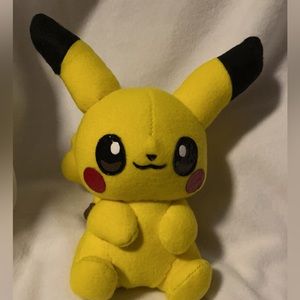 Pikachu pokemon plushie